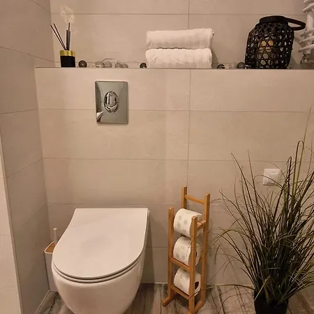 Apartment Lodz4-100m Do Piotrkowskiej, Manufaktura, Atlas Arena, Prywatny Parking W Budynku