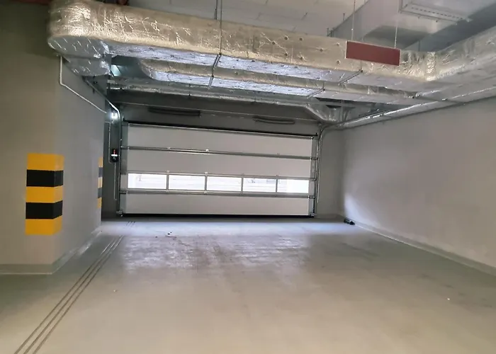 Lodz4-100m Do Piotrkowskiej, Manufaktura, Atlas Arena, Prywatny Parking W Budynku Łódź